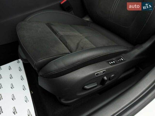 Белый Опель Инсигния, объемом двигателя 2 л и пробегом 169 тыс. км за 20999 $, фото 40 на Automoto.ua