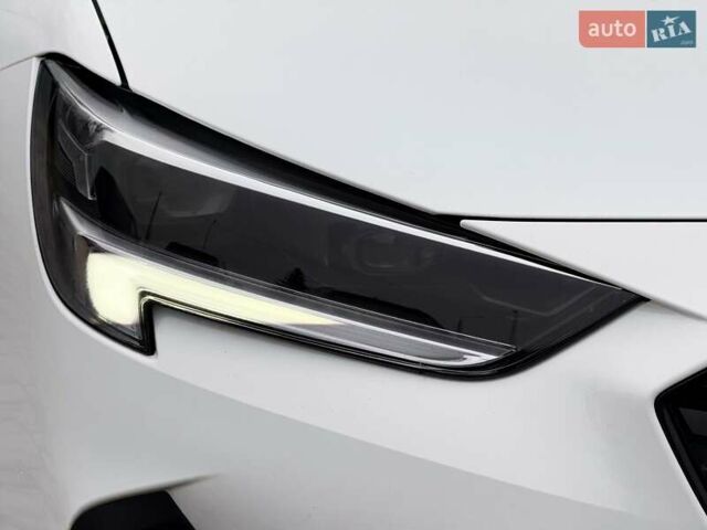 Белый Опель Инсигния, объемом двигателя 2 л и пробегом 169 тыс. км за 20999 $, фото 13 на Automoto.ua