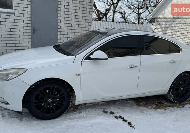 Білий Опель Інсігнія, об'ємом двигуна 1.96 л та пробігом 246 тис. км за 6500 $, фото 7 на Automoto.ua