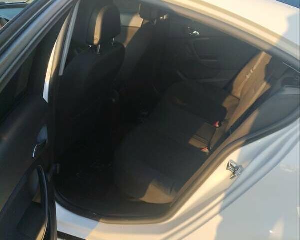 Белый Опель Инсигния, объемом двигателя 1.96 л и пробегом 313 тыс. км за 7000 $, фото 8 на Automoto.ua