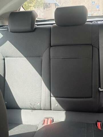 Белый Опель Инсигния, объемом двигателя 1.4 л и пробегом 200 тыс. км за 7000 $, фото 4 на Automoto.ua