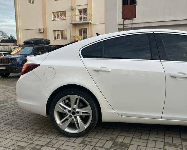 Белый Опель Инсигния, объемом двигателя 1.96 л и пробегом 262 тыс. км за 9500 $, фото 17 на Automoto.ua