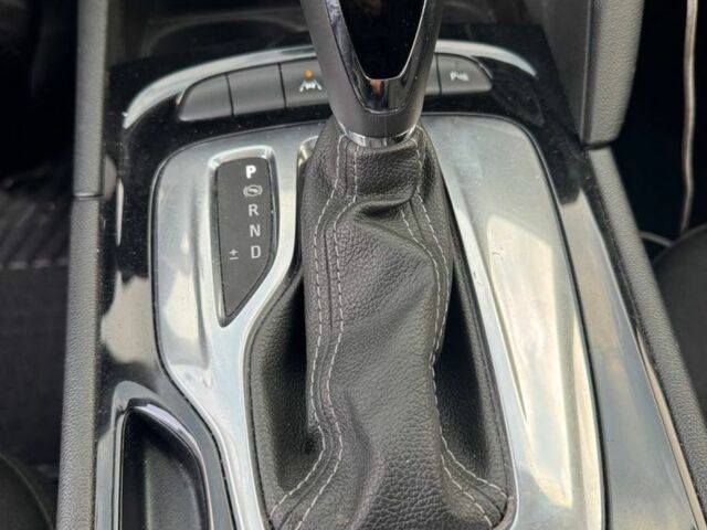 Білий Опель Інсігнія, об'ємом двигуна 1.5 л та пробігом 125 тис. км за 16700 $, фото 13 на Automoto.ua