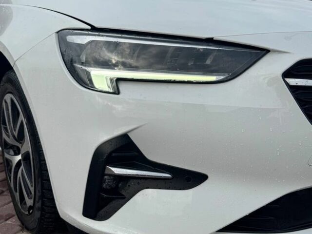 Білий Опель Інсігнія, об'ємом двигуна 1.5 л та пробігом 125 тис. км за 16700 $, фото 8 на Automoto.ua