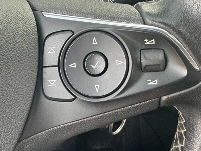 Білий Опель Інсігнія, об'ємом двигуна 1.5 л та пробігом 125 тис. км за 16700 $, фото 20 на Automoto.ua