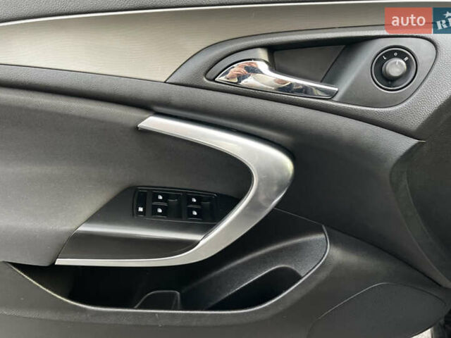 Бежевый Опель Инсигния, объемом двигателя 2 л и пробегом 198 тыс. км за 10300 $, фото 11 на Automoto.ua