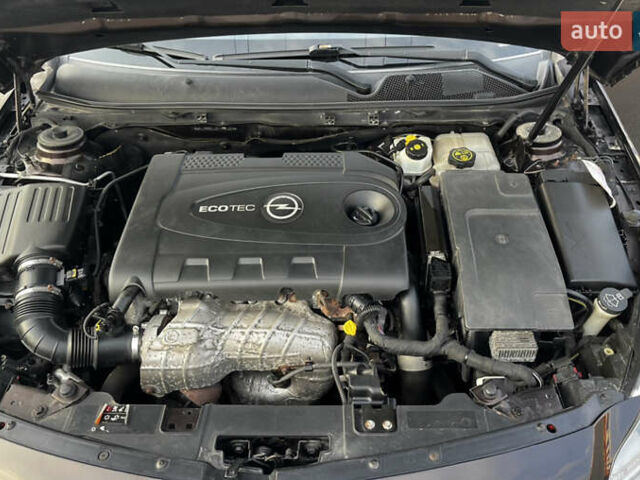 Бежевый Опель Инсигния, объемом двигателя 2 л и пробегом 198 тыс. км за 10300 $, фото 16 на Automoto.ua