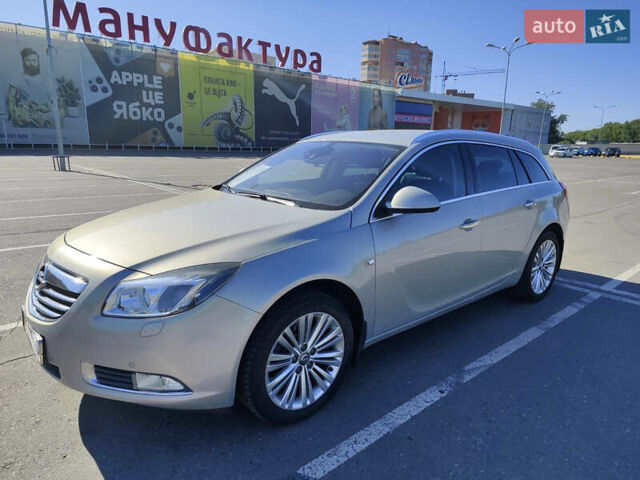 Бежевый Опель Инсигния, объемом двигателя 2 л и пробегом 198 тыс. км за 10300 $, фото 6 на Automoto.ua