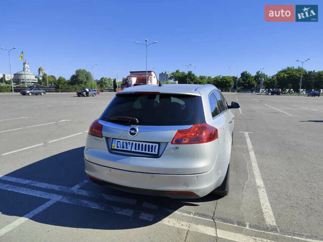 Бежевый Опель Инсигния, объемом двигателя 2 л и пробегом 198 тыс. км за 10300 $, фото 3 на Automoto.ua