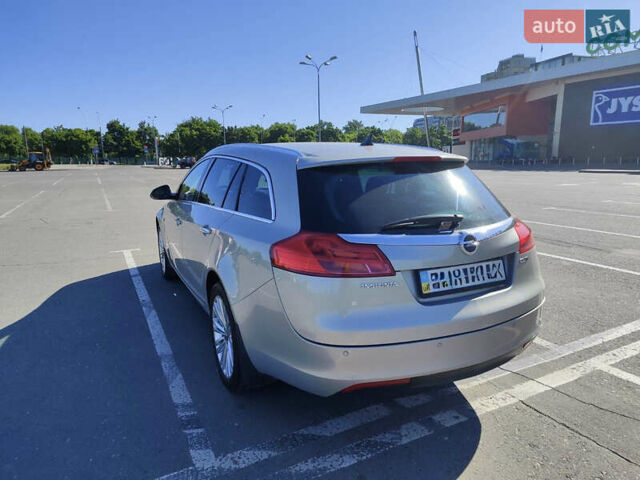 Бежевый Опель Инсигния, объемом двигателя 2 л и пробегом 198 тыс. км за 10300 $, фото 4 на Automoto.ua