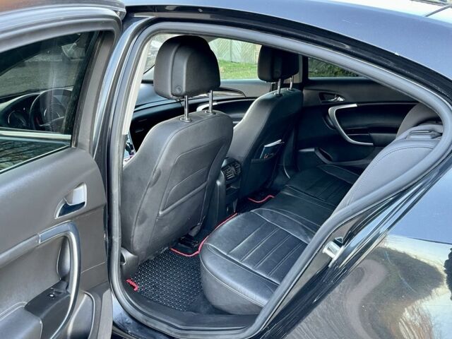 Чорний Опель Інсігнія, об'ємом двигуна 2 л та пробігом 200 тис. км за 5450 $, фото 17 на Automoto.ua