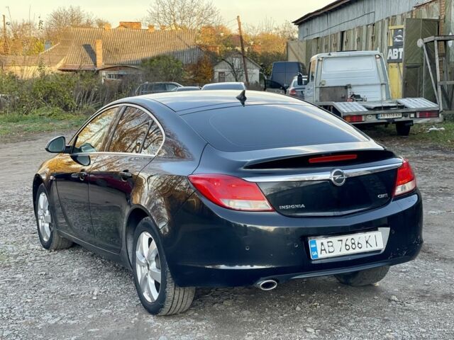 Чорний Опель Інсігнія, об'ємом двигуна 2 л та пробігом 200 тис. км за 5450 $, фото 10 на Automoto.ua