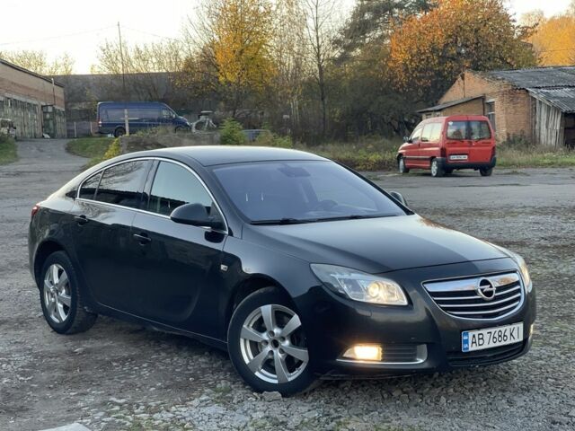 Чорний Опель Інсігнія, об'ємом двигуна 2 л та пробігом 200 тис. км за 5450 $, фото 4 на Automoto.ua