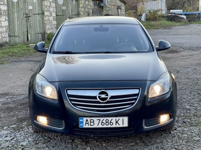 Чорний Опель Інсігнія, об'ємом двигуна 2 л та пробігом 200 тис. км за 5450 $, фото 6 на Automoto.ua