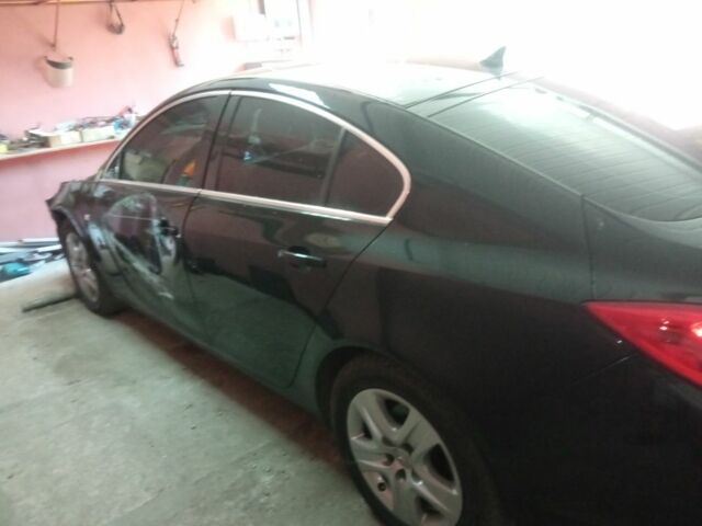 Черный Опель Инсигния, объемом двигателя 1.4 л и пробегом 140 тыс. км за 3709 $, фото 7 на Automoto.ua