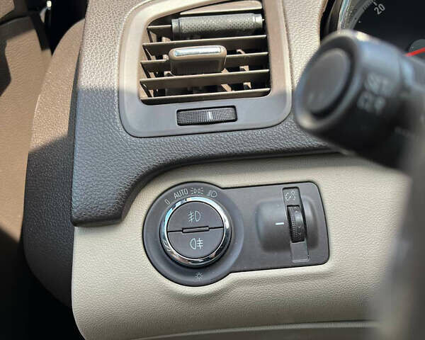 Черный Опель Инсигния, объемом двигателя 2 л и пробегом 320 тыс. км за 7402 $, фото 29 на Automoto.ua