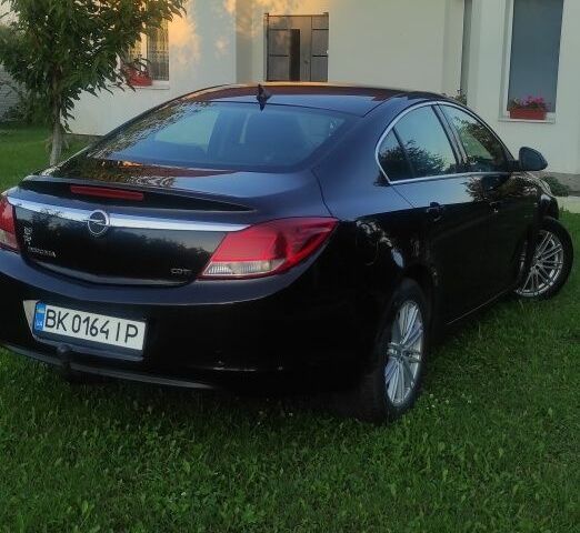 Черный Опель Инсигния, объемом двигателя 2 л и пробегом 321 тыс. км за 7200 $, фото 4 на Automoto.ua