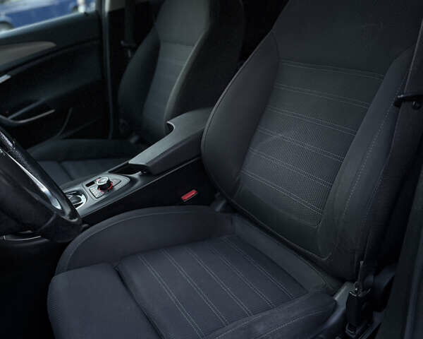 Опель Инсигния 2008 в Ивано-Франковске на Automoto.ua Черный Опель Инсигния, объемом двигателя 1.96 л и пробегом 255 тыс. км за 7000 $, фото 19 на Automoto.ua