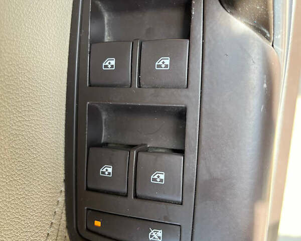 Черный Опель Инсигния, объемом двигателя 2 л и пробегом 320 тыс. км за 7402 $, фото 33 на Automoto.ua