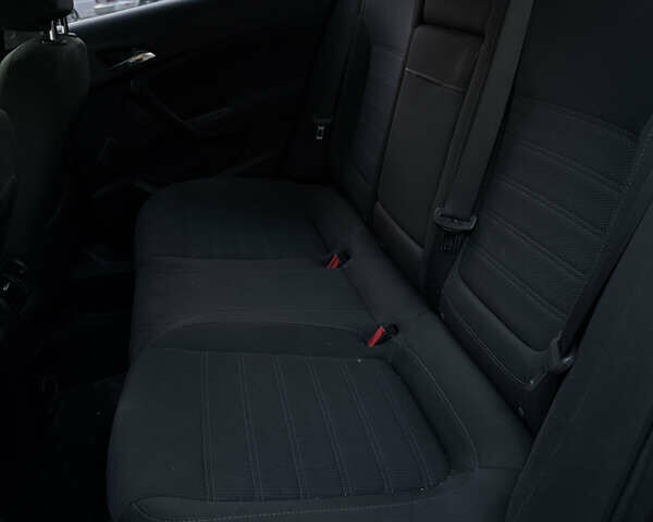 Опель Инсигния 2008 в Ивано-Франковске на Automoto.ua Черный Опель Инсигния, объемом двигателя 1.96 л и пробегом 255 тыс. км за 7000 $, фото 13 на Automoto.ua