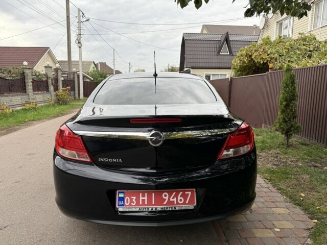Чорний Опель Інсігнія, об'ємом двигуна 1.8 л та пробігом 192 тис. км за 8000 $, фото 4 на Automoto.ua