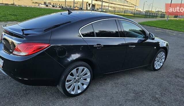 Чорний Опель Інсігнія, об'ємом двигуна 2 л та пробігом 182 тис. км за 8300 $, фото 10 на Automoto.ua