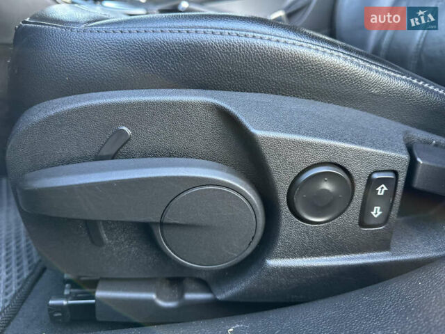 Черный Опель Инсигния, объемом двигателя 2 л и пробегом 263 тыс. км за 8500 $, фото 11 на Automoto.ua