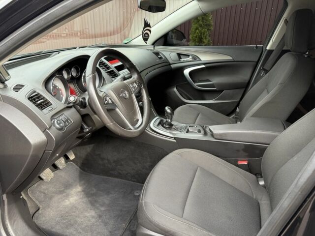 Чорний Опель Інсігнія, об'ємом двигуна 1.8 л та пробігом 192 тис. км за 8000 $, фото 9 на Automoto.ua