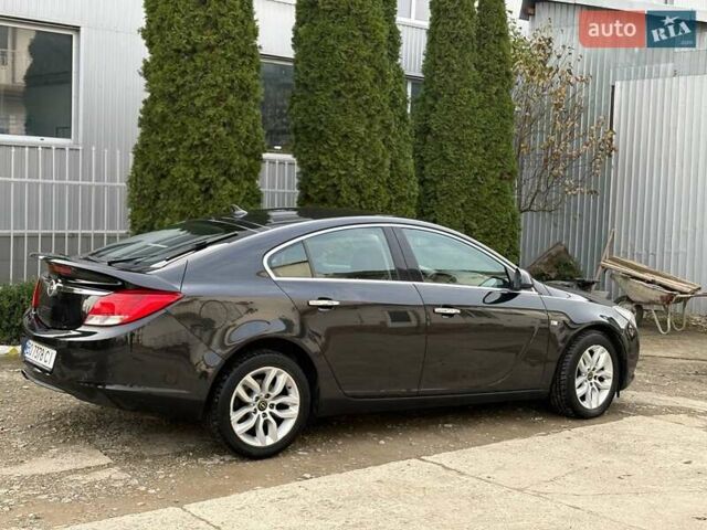 Черный Опель Инсигния, объемом двигателя 2 л и пробегом 282 тыс. км за 8500 $, фото 3 на Automoto.ua