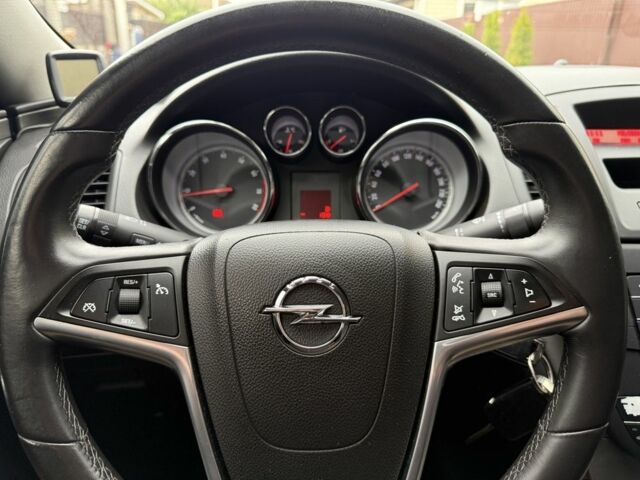 Чорний Опель Інсігнія, об'ємом двигуна 1.8 л та пробігом 192 тис. км за 8000 $, фото 11 на Automoto.ua