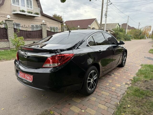 Чорний Опель Інсігнія, об'ємом двигуна 1.8 л та пробігом 192 тис. км за 8000 $, фото 5 на Automoto.ua