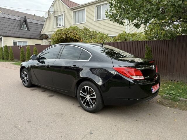 Чорний Опель Інсігнія, об'ємом двигуна 1.8 л та пробігом 192 тис. км за 8000 $, фото 3 на Automoto.ua