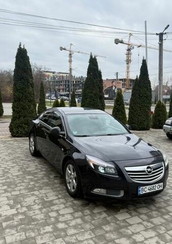 Чорний Опель Інсігнія, об'ємом двигуна 1.96 л та пробігом 188 тис. км за 6950 $, фото 2 на Automoto.ua