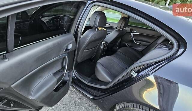 Чорний Опель Інсігнія, об'ємом двигуна 2 л та пробігом 182 тис. км за 7800 $, фото 20 на Automoto.ua