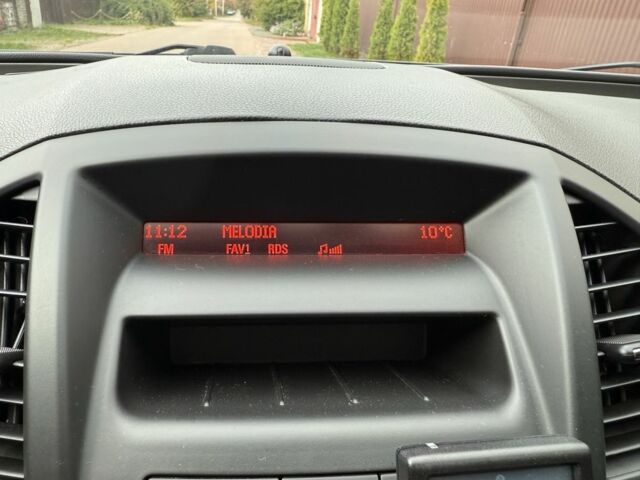 Чорний Опель Інсігнія, об'ємом двигуна 1.8 л та пробігом 192 тис. км за 8000 $, фото 23 на Automoto.ua