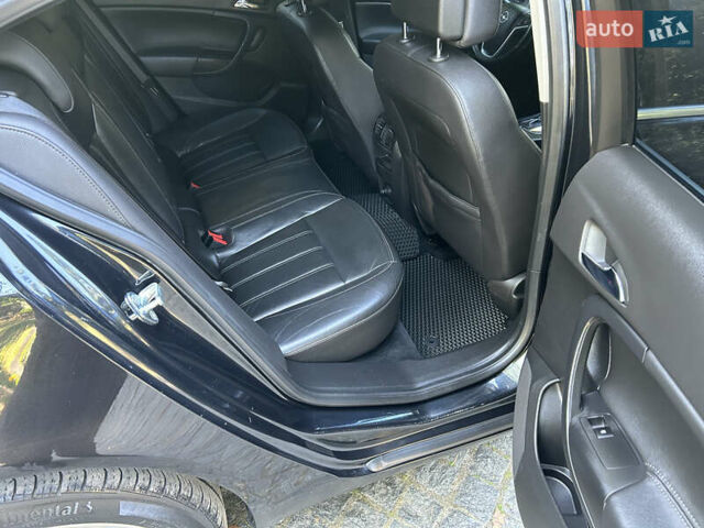 Чорний Опель Інсігнія, об'ємом двигуна 2 л та пробігом 263 тис. км за 7900 $, фото 10 на Automoto.ua