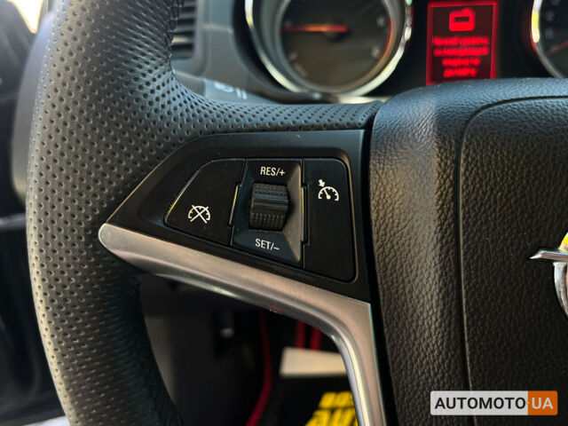 Черный Опель Инсигния, объемом двигателя 2 л и пробегом 333 тыс. км за 9000 $, фото 16 на Automoto.ua