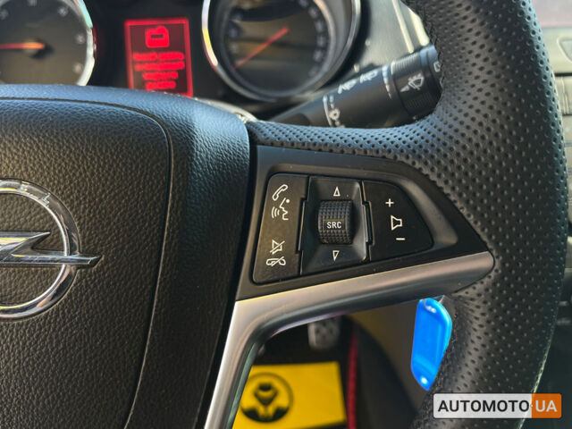 Черный Опель Инсигния, объемом двигателя 2 л и пробегом 333 тыс. км за 9000 $, фото 17 на Automoto.ua