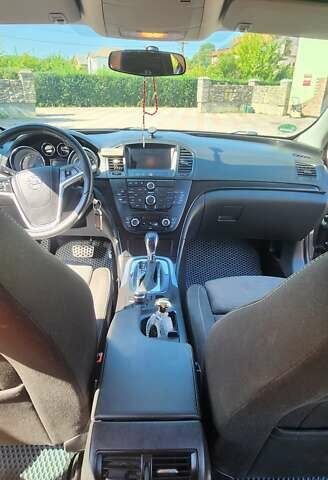 Черный Опель Инсигния, объемом двигателя 1.96 л и пробегом 270 тыс. км за 8950 $, фото 6 на Automoto.ua