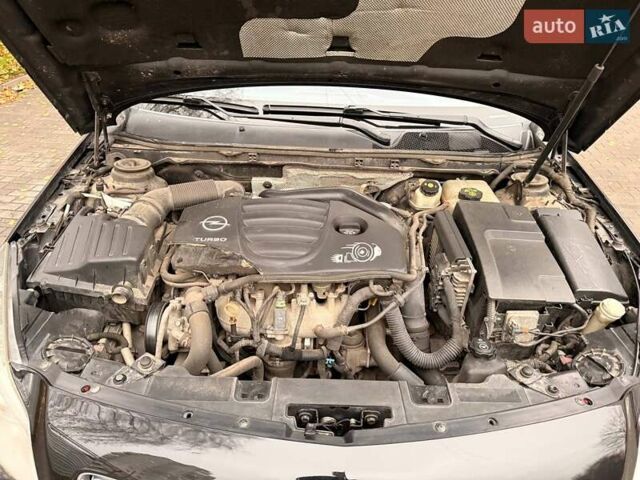 Черный Опель Инсигния, объемом двигателя 2 л и пробегом 209 тыс. км за 8200 $, фото 10 на Automoto.ua