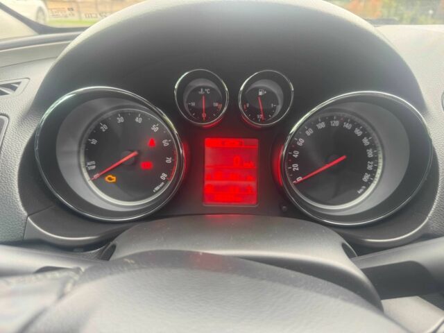 Опель Инсигния 2012 в Львове на Automoto.ua Черный Опель Инсигния, объемом двигателя 1.4 л и пробегом 160 тыс. км за 8000 $, фото 7 на Automoto.ua