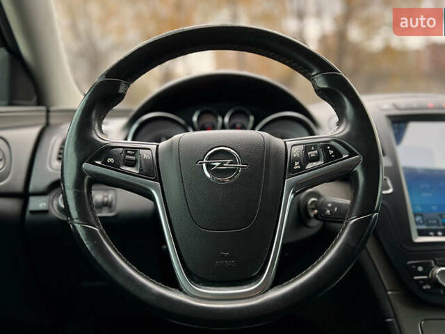 Чорний Опель Інсігнія, об'ємом двигуна 1.36 л та пробігом 161 тис. км за 8750 $, фото 7 на Automoto.ua