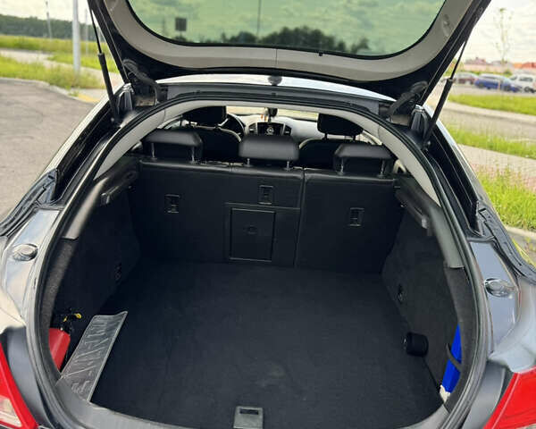 Черный Опель Инсигния, объемом двигателя 1.96 л и пробегом 285 тыс. км за 6500 $, фото 5 на Automoto.ua