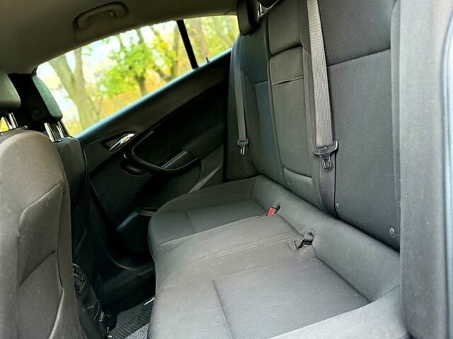 Черный Опель Инсигния, объемом двигателя 2 л и пробегом 246 тыс. км за 9999 $, фото 9 на Automoto.ua