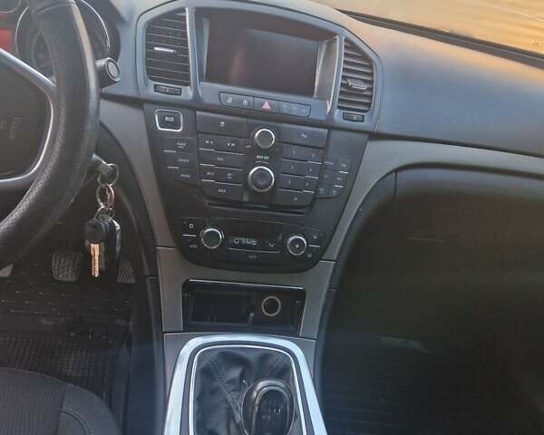 Чорний Опель Інсігнія, об'ємом двигуна 1.96 л та пробігом 340 тис. км за 6500 $, фото 2 на Automoto.ua