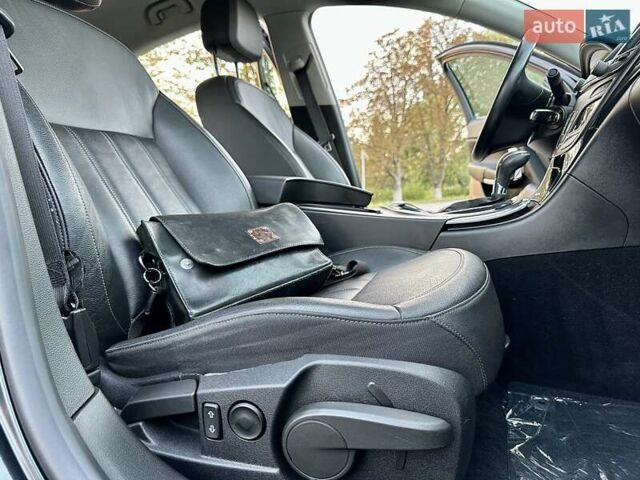 Черный Опель Инсигния, объемом двигателя 2 л и пробегом 208 тыс. км за 12500 $, фото 65 на Automoto.ua