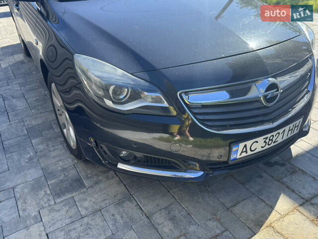 Чорний Опель Інсігнія, об'ємом двигуна 1.6 л та пробігом 245 тис. км за 10500 $, фото 4 на Automoto.ua