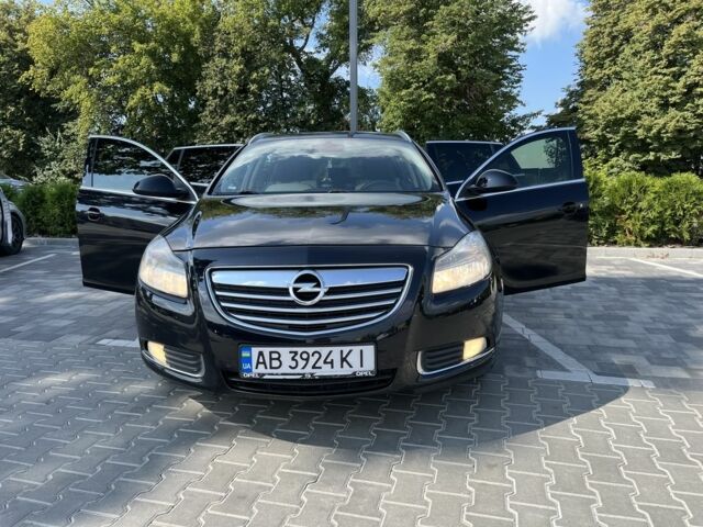 Черный Опель Инсигния, объемом двигателя 2 л и пробегом 264 тыс. км за 6999 $, фото 2 на Automoto.ua