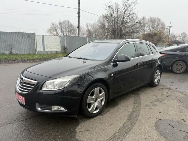 Черный Опель Инсигния, объемом двигателя 1.6 л и пробегом 204 тыс. км за 8000 $, фото 2 на Automoto.ua