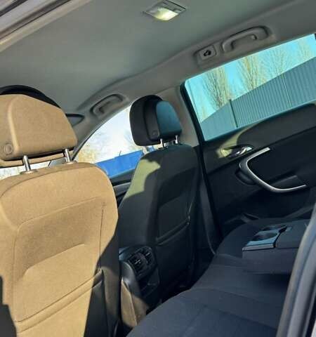 Чорний Опель Інсігнія, об'ємом двигуна 2 л та пробігом 299 тис. км за 6350 $, фото 9 на Automoto.ua